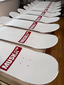 MUSKA™ - DAMAGED! SECONDS* CLASSIC - OG [RED TAIL] - 8.5" - SIGNED