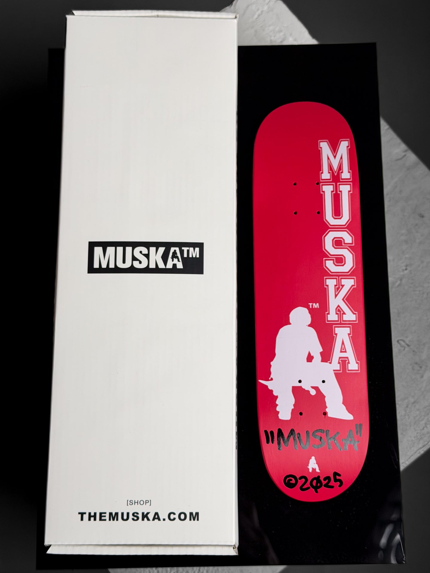 MUSKA™ [HANDBOARD] - ICON RED* SIGNED STASH